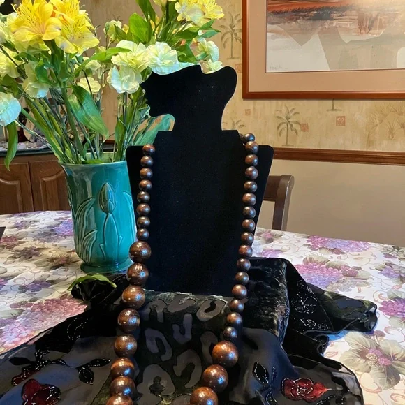 GRADUATED WOODEN BEAD NECKLACE (18” LONG) AND MATCHING BRACELET - Picture 10 of 11